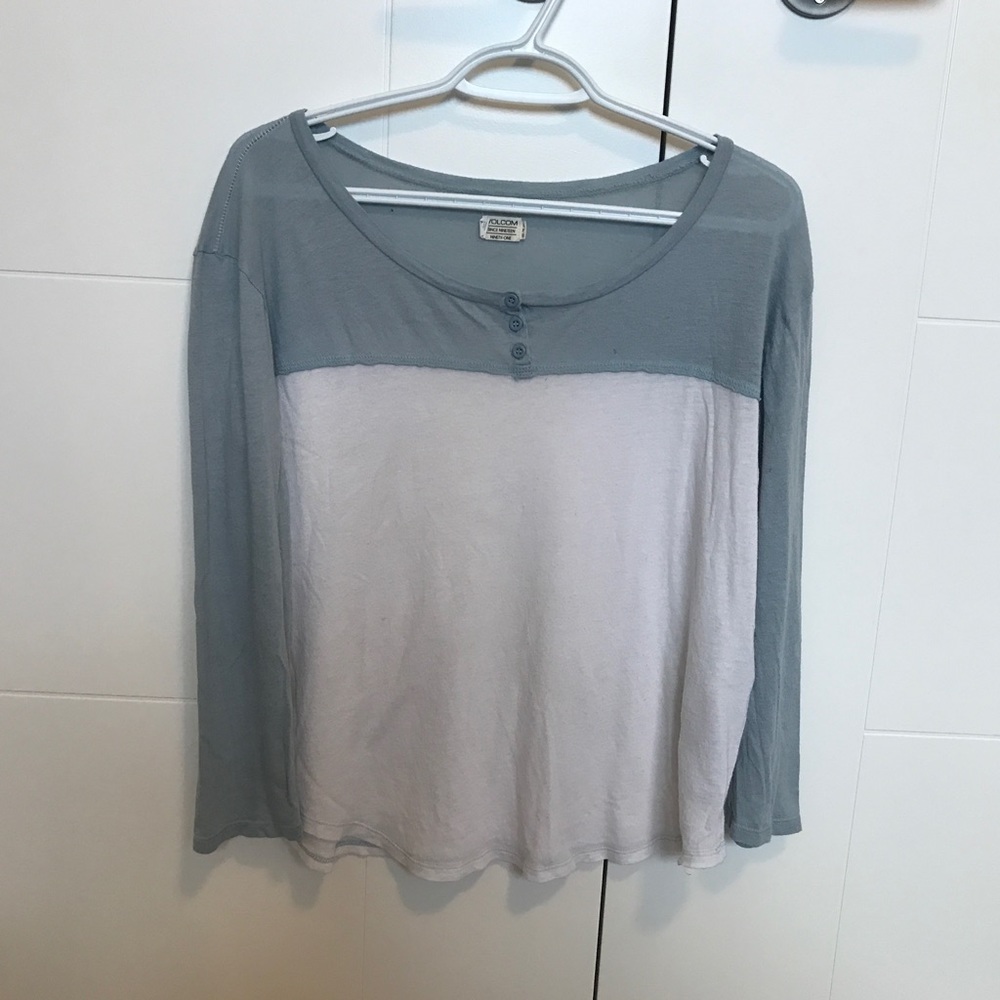 Volcom longsleeve